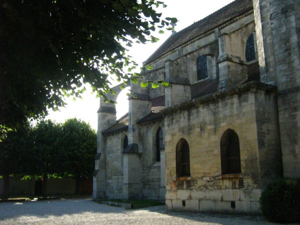 Real church buttresses