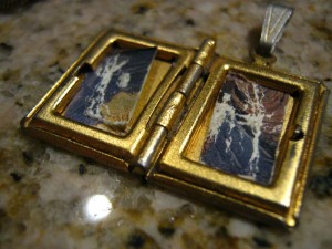 Water-damage Locket