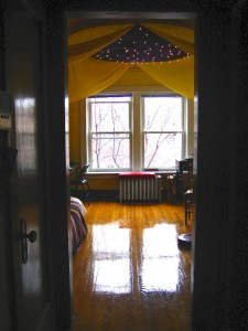 Sun room from hallway